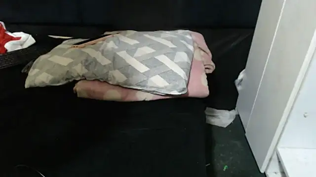 SweetHotBabby18's cam snapshot