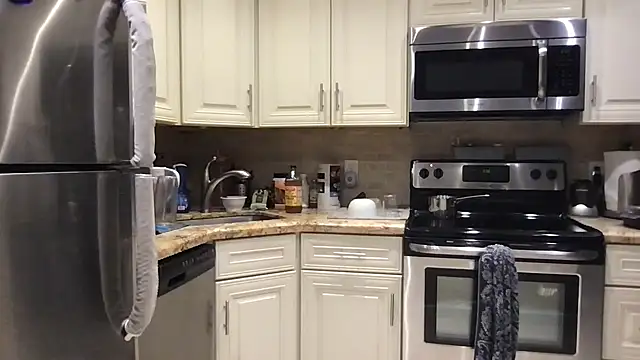 BigGuyMuscle live sex cam