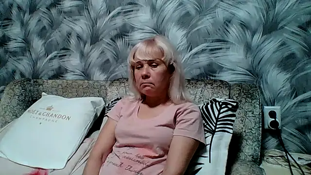 sakura_blonde's cam snapshot