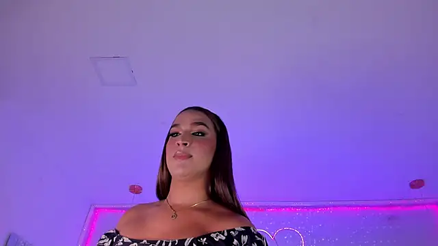 KylieVictoria live sex cam
