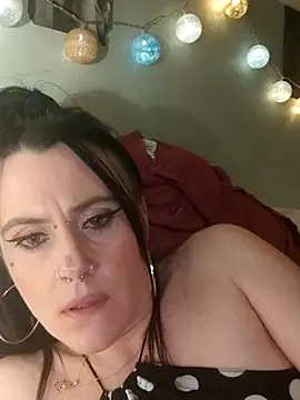 Sosso19squirt live sex cam