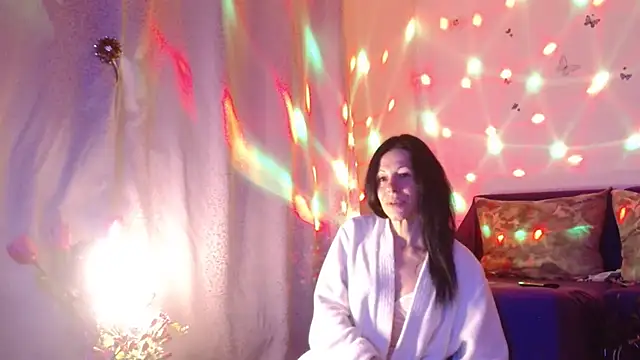 ElysaSun's cam snapshot