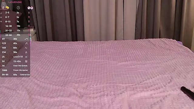 little_poetryyy live sex cam