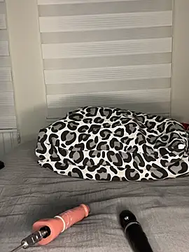 yaprakmericc's cam snapshot