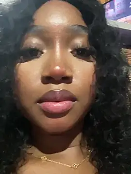 alisonn_moon's cam snapshot