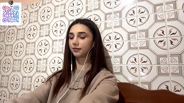 LinaMour's cam snapshot