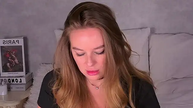 BeatriceEsmont's cam snapshot