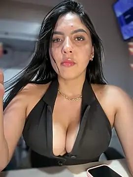 Sofia_Collins-'s cam snapshot