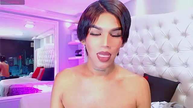 danielaCosmica_54 live sex cam