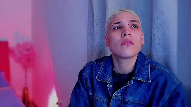 Charlee_pink's cam snapshot