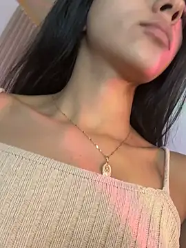 Lilybeeth live sex cam