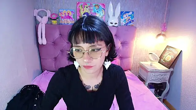 charlottemoonxz's cam snapshot