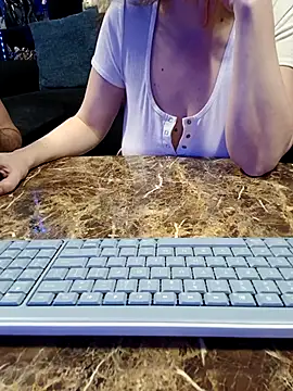 Jeannie_69_andahalf's cam snapshot