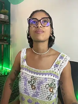 LollaByer live sex cam