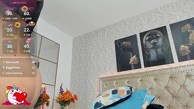 MeganRosseX live sex cam