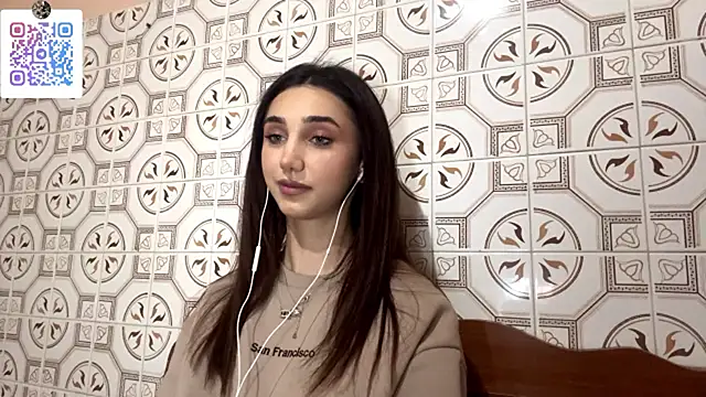 LinaMour live sex cam