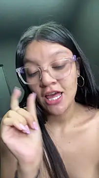 mila_mils18's cam snapshot