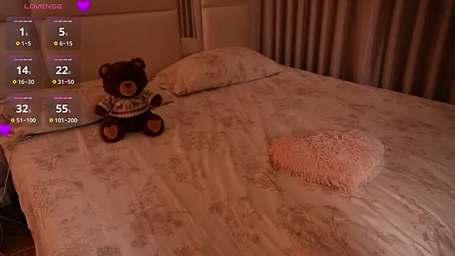 Lilly_Colins's cam snapshot