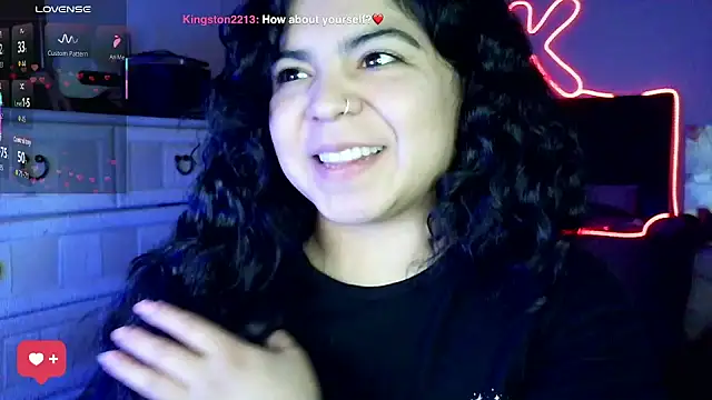 kimmiakiss22's cam snapshot