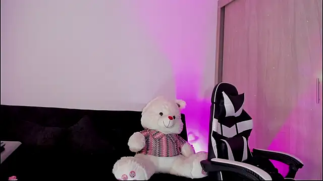 saray_mendozaa live sex cam