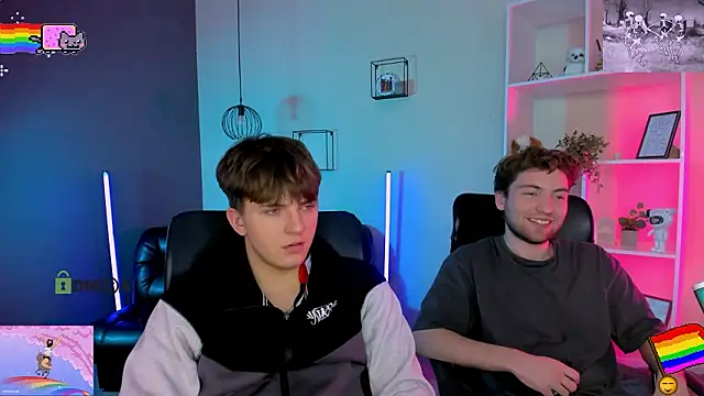 travis_wolf_'s cam snapshot