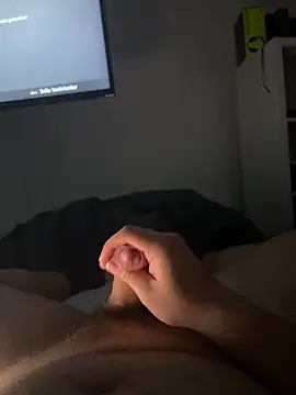 Paul_Klein20000's cam snapshot