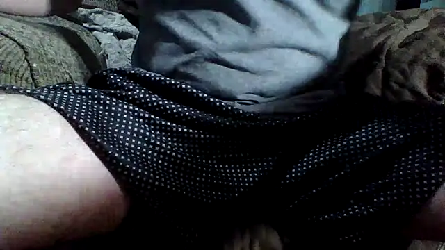 Jbsklxz67's cam snapshot