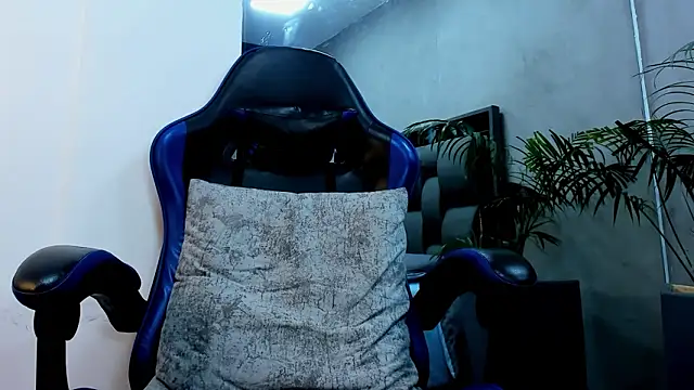 roan_birkin's cam snapshot