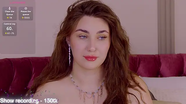 KiraBarlows live sex cam