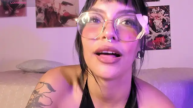 Luna-Chann's cam snapshot