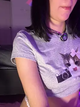 HinaSweet live sex cam