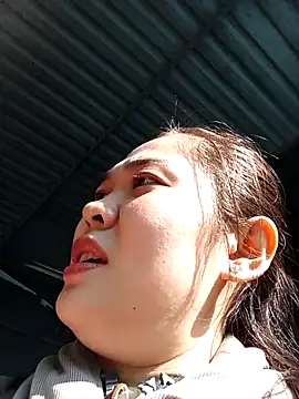 Lin-kute98 live sex cam