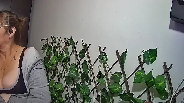 nicoltatiana_'s cam snapshot