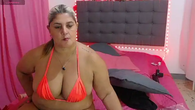 LenaDIaz's cam snapshot