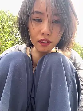 Eliza-E's cam snapshot