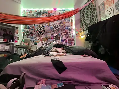 DownstairsSky live sex cam