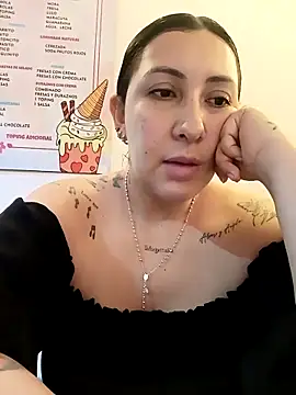 You-kitty2025 live sex cam