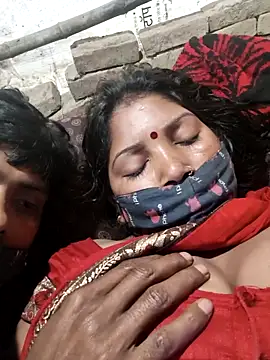 Indiandesicouple155 live sex cam