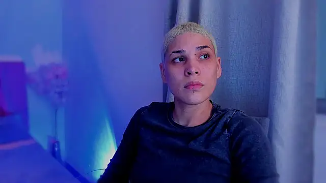 Charlee_pink's cam snapshot