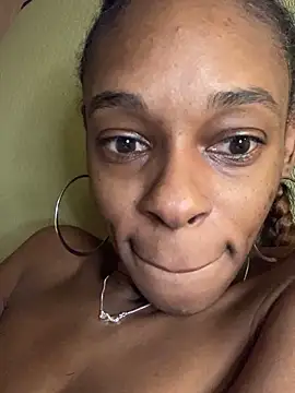 Jasmine_FullsShine's cam snapshot