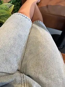 Mores1_Squirt's cam snapshot