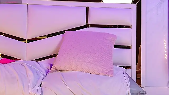 luciana_agudelo's cam snapshot