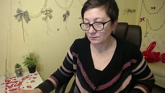 EmilyL0ve's cam snapshot