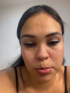 FOX_LATINA's cam snapshot