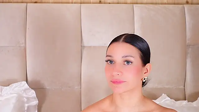 KiraKayleigh1's cam snapshot