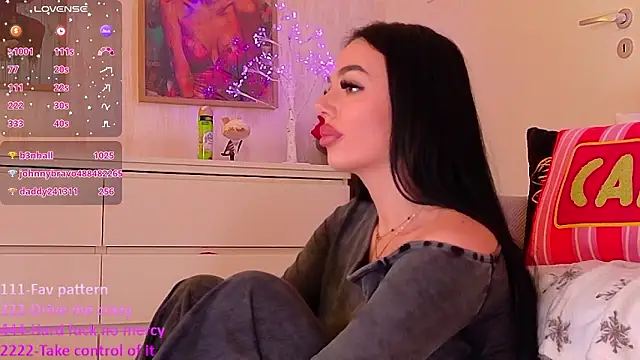 TiaBelle's cam snapshot