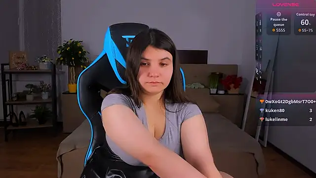 Viola__Shy's cam snapshot