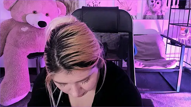 DiaAngell's cam snapshot