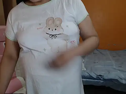 ur_hotsexymaria's cam snapshot