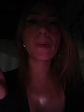 EmmaReyez's cam snapshot